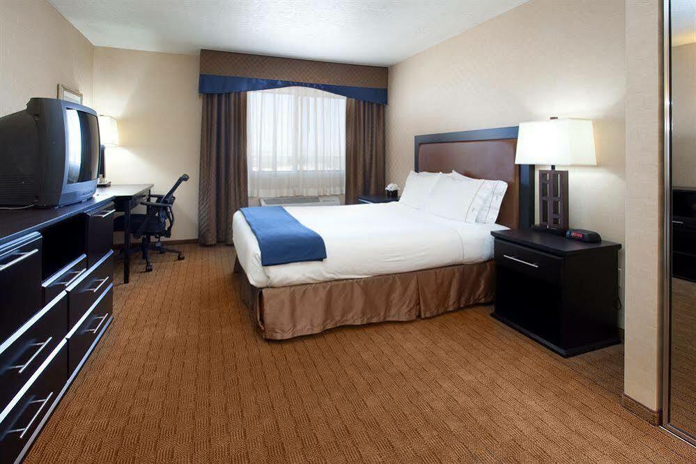 Holiday Inn Express Hotel & Suites Albuquerque - North Balloon Fiesta Park By Ihg Экстерьер фото